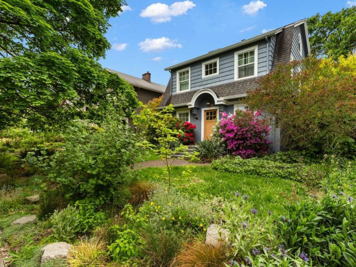 Stylish 2br In Historic Se Ladds Addition *